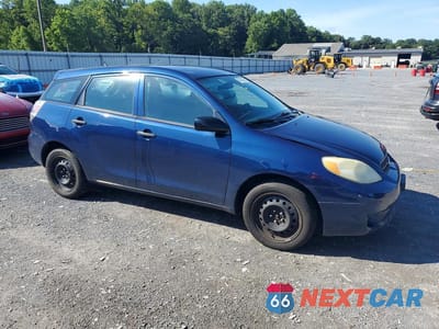 Czwarte zdjęcie samochodu z boku: 2005 TOYOTA MATRIX BASE VIN:2T1KR32E25C490981 - miniatura