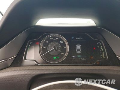 Zdjęcie 9 z 13 samochodu: 2021 HYUNDAI IONIQ BLUE VIN:KMHC65LCXMU245901 - miniatura