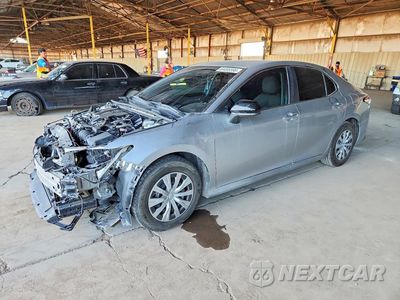 2018 TOYOTA CAMRY LE 4T1B31HK4JU505718 - główne zdjęcie licytacji z USA - miniatura