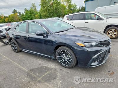 Czwarte zdjęcie samochodu z boku: 2021 TOYOTA CAMRY SE VIN:4T1G31AK2MU549821 - miniatura
