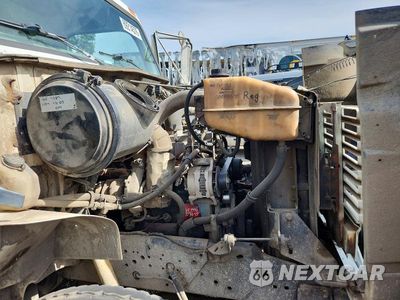 Zdjęcie 10 z 12 samochodu: 2000 INTERNATIONAL 4900 PACKER GARBAGE TRUCK VIN:1HTSDAAN4YH247888 - miniatura
