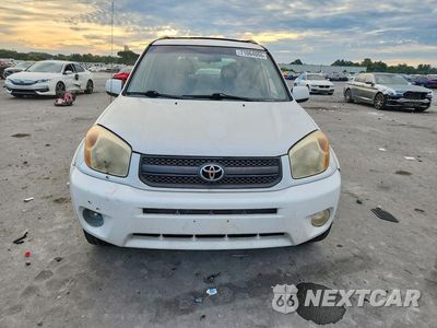 Piąte zdjęcie samochodu w środku: 2004 TOYOTA RAV4 BASE VIN:JTEHD20V140005451 - miniatura