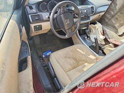 Zdjęcie 8 z 13 samochodu: 2015 HONDA ACCORD LX VIN:1HGCR2F39FA091015 - miniatura