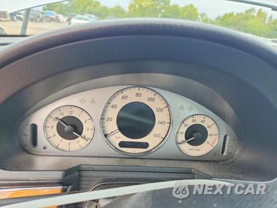 Zdjęcie 9 z 12 samochodu: 2007 MERCEDES-BENZ E 350 4MATIC VIN:WDBUF87X97X220335 - miniatura