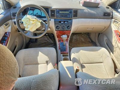 Zdjęcie 8 z 12 samochodu: 2004 TOYOTA COROLLA LE VIN:1NXBR32E04Z330708 - miniatura