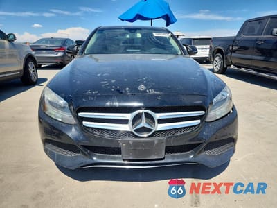 Piąte zdjęcie samochodu w środku: 2018 MERCEDES-BENZ C 300 VIN:55SWF4JB6JU253454 - miniatura