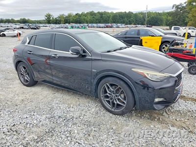 Czwarte zdjęcie samochodu z boku: 2017 INFINITI QX30 SPORT VIN:SJKCH5CP3HA023755 - miniatura