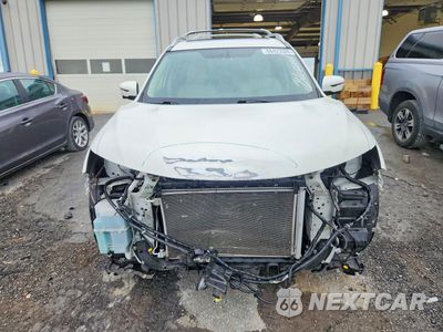 Piąte zdjęcie samochodu w środku: 2016 NISSAN ROGUE SL VIN:5N1AT2MT4GC890714 - miniatura