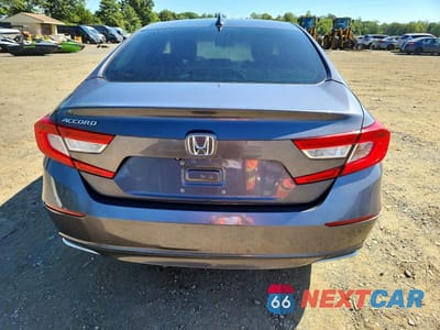 Zdjęcie 6 z 12 samochodu: 2018 HONDA ACCORD LX VIN:1HGCV1F17JA086442 - miniatura