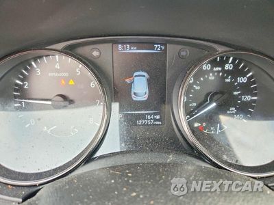 Zdjęcie 9 z 13 samochodu: 2017 NISSAN ROGUE SPORT SV VIN:JN1BJ1CR1HW111870 - miniatura