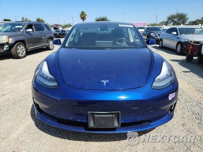 Piąte zdjęcie samochodu w środku: 2019 TESLA MODEL 3 VIN:5YJ3E1EA3KF476155 - miniatura