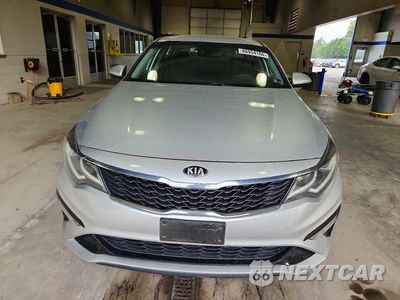Piąte zdjęcie samochodu w środku: 2019 KIA OPTIMA LX VIN:5XXGT4L36KG366467 - miniatura