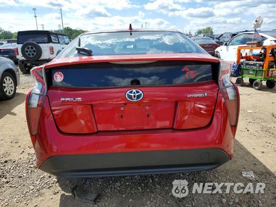 Zdjęcie 6 z 12 samochodu: 2017 TOYOTA PRIUS FOUR VIN:JTDKARFU8H3537844 - miniatura