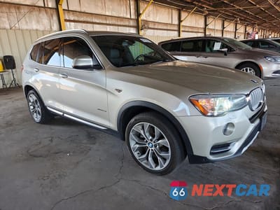 Czwarte zdjęcie samochodu z boku: 2017 BMW X3 XDRIVE28I VIN:5UXWX9C50H0T05610 - miniatura