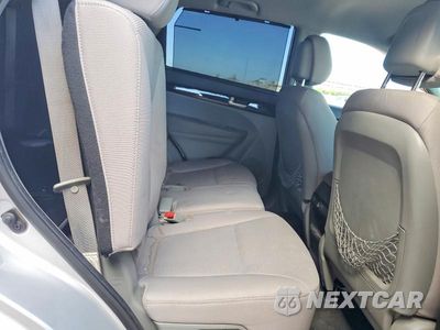 Zdjęcie 11 z 13 samochodu: 2014 KIA SORENTO LX VIN:5XYKT4A66EG482663 - miniatura