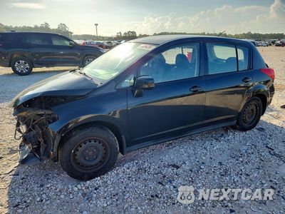 2008 NISSAN VERSA 1.8 S 3N1BC13E58L447714 - główne zdjęcie licytacji z USA - miniatura