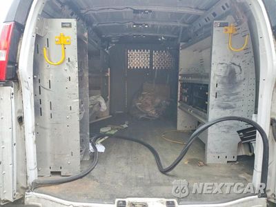 Zdjęcie 10 z 13 samochodu: 2017 CHEVROLET EXPRESS G3500 VIN:1GCZGGFG7H1349453 - miniatura