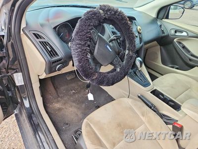 Zdjęcie 8 z 12 samochodu: 2015 FORD FOCUS SE VIN:1FADP3F20FL361958 - miniatura