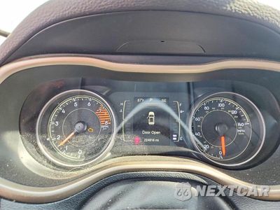 Zdjęcie 9 z 13 samochodu: 2016 JEEP CHEROKEE LATITUDE VIN:1C4PJMCS6GW268123 - miniatura