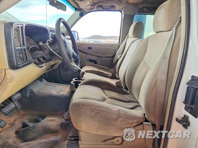 Zdjęcie 7 z 12 samochodu: 2003 CHEVROLET SILVERADO C2500 HEAVY DUTY VIN:1GCHC29U53E261191 - miniatura