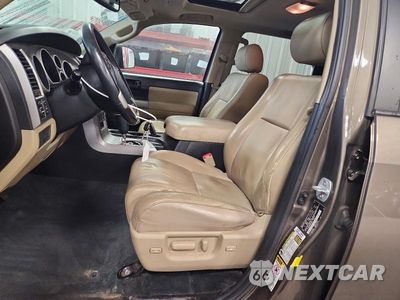 Zdjęcie 7 z 14 samochodu: 2016 TOYOTA SEQUOIA SR5 VIN:5TDBW5G1XGS137067 - miniatura