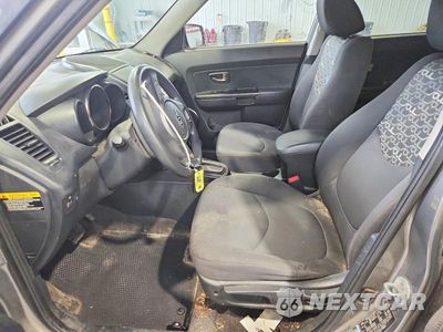 Zdjęcie 7 z 13 samochodu: 2010 KIA SOUL + VIN:KNDJT2A25A7191382 - miniatura