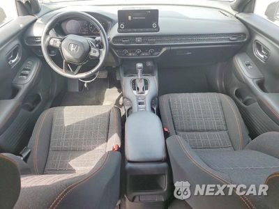 Zdjęcie 8 z 12 samochodu: 2025 HONDA HR-V SPORT VIN:3CZRZ2H53SM786704 - miniatura