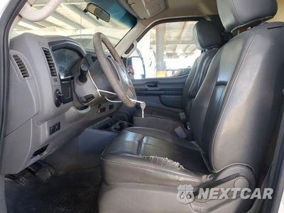 Zdjęcie 7 z 12 samochodu: 2013 NISSAN NV 1500 DELIVERY VAN VIN:1N6BF0KM3DN100932 - miniatura