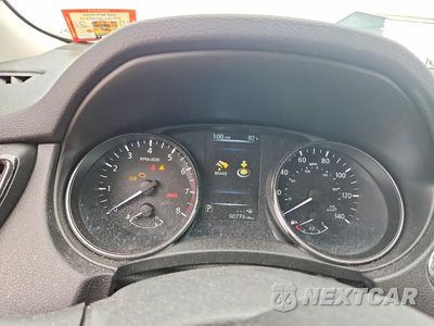 Zdjęcie 9 z 12 samochodu: 2017 NISSAN ROGUE SV VIN:5N1AT2MV8HC779019 - miniatura