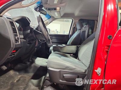 Zdjęcie 7 z 13 samochodu: 2016 RAM 1500 ST VIN:1C6RR6FG5GS331909 - miniatura
