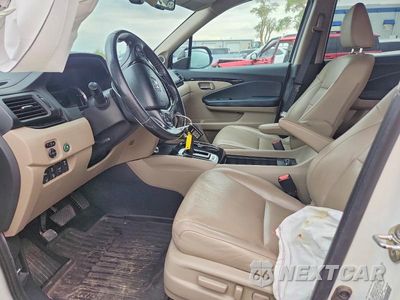Zdjęcie 7 z 12 samochodu: 2019 HONDA RIDGELINE RTL VIN:5FPYK3F7XKB025714 - miniatura
