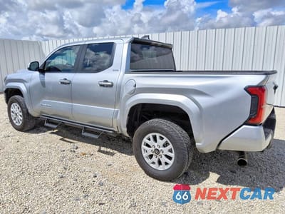 Drugie zdjęcie samochodu z przodu: 2025 TOYOTA TACOMA SR5 VIN:3TMKB5FNXSM031114 - miniatura