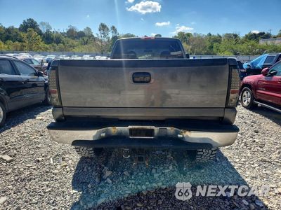 Zdjęcie 6 z 13 samochodu: 2001 CHEVROLET SILVERADO K2500 HEAVY DUTY VIN:1GCHK29UX1E216909 - miniatura