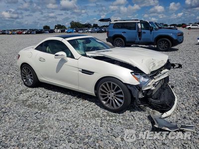 Czwarte zdjęcie samochodu z boku: 2014 MERCEDES-BENZ SLK 250 VIN:WDDPK4HA2EF081137 - miniatura