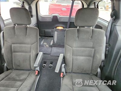 Zdjęcie 10 z 13 samochodu: 2016 DODGE GRAND CARAVAN SE VIN:2C4RDGBG5GR285129 - miniatura