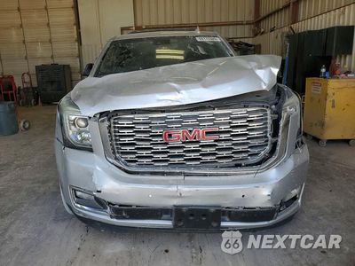 Piąte zdjęcie samochodu w środku: 2019 GMC YUKON XL DENALI VIN:1GKS2HKJ7KR223355 - miniatura