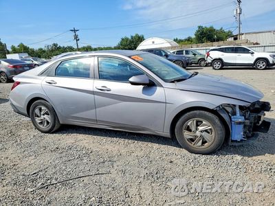 Czwarte zdjęcie samochodu z boku: 2025 HYUNDAI ELANTRA SE VIN:KMHLL4DG9SU888340 - miniatura