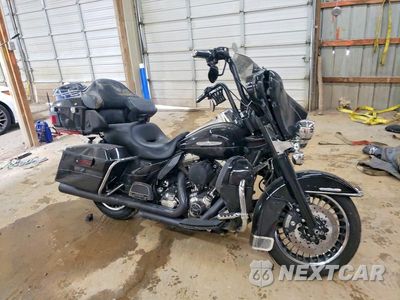 2011 HARLEY-DAVIDSON FLHTK 1HD1KEM15BB652388 - główne zdjęcie licytacji z USA - miniatura