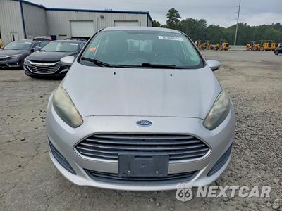 Piąte zdjęcie samochodu w środku: 2018 FORD FIESTA SE VIN:3FADP4EJ5JM117521 - miniatura