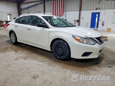 Czwarte zdjęcie samochodu z boku: 2017 NISSAN ALTIMA 2.5 S VIN:1N4AL3AP7HC118927 - miniatura