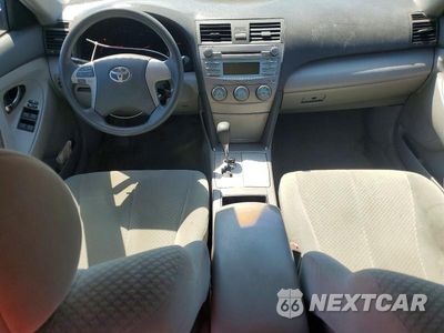 Zdjęcie 8 z 12 samochodu: 2007 TOYOTA CAMRY LE VIN:4T1BE46K07U115108 - miniatura