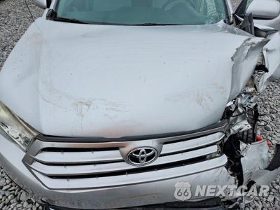 Zdjęcie 12 z 13 samochodu: 2011 TOYOTA HIGHLANDER BASE VIN:5TDBK3EH2BS073342 - miniatura