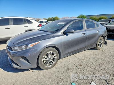 2023 KIA FORTE LXS 3KPF24AD4PE647628 - główne zdjęcie licytacji z USA - miniatura