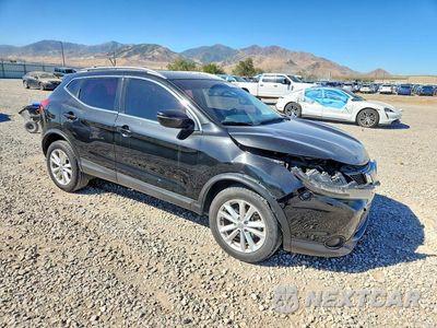 Czwarte zdjęcie samochodu z boku: 2018 NISSAN ROGUE SPORT SV VIN:JN1BJ1CRXJW283563 - miniatura