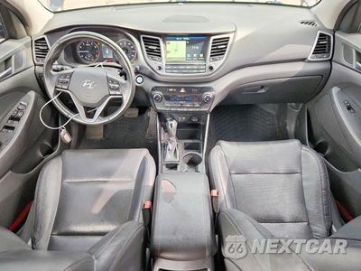 Zdjęcie 8 z 13 samochodu: 2016 HYUNDAI TUCSON LIMITED VIN:KM8J3CA27GU161103 - miniatura
