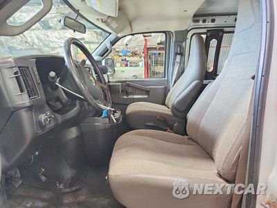 Zdjęcie 7 z 13 samochodu: 2020 CHEVROLET EXPRESS G2500 VIN:1GCWGAFG9L1240842 - miniatura