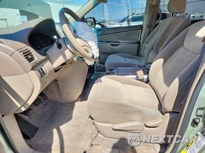 Zdjęcie 7 z 14 samochodu: 2006 TOYOTA SIENNA LE 8 PASSENGER VIN:5TDZA23C66S467323 - miniatura