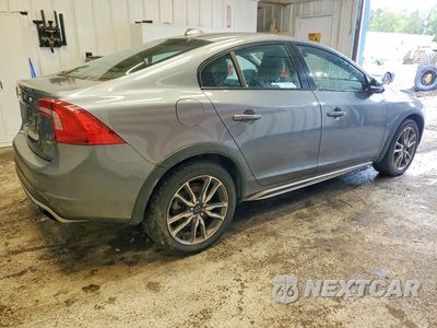 Trzecie zdjęcie samochodu z tyłu: 2016 VOLVO S60 CROSS COUNTRY T5 VIN:YV4612UM3G2000571 - miniatura