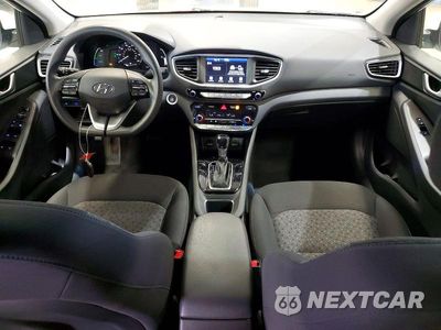 Zdjęcie 8 z 12 samochodu: 2019 HYUNDAI IONIQ BLUE VIN:KMHC65LC6KU108192 - miniatura