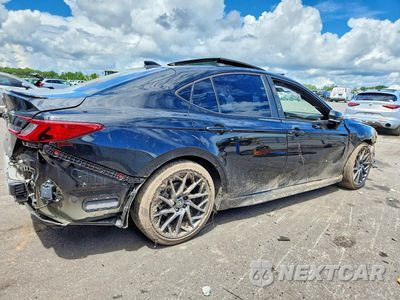 Trzecie zdjęcie samochodu z tyłu: 2025 TOYOTA CAMRY XSE VIN:4T1DAACK5SU051972 - miniatura
